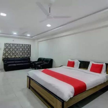 Hotel Santoshi Hometel Raichur Dış mekan fotoğraf