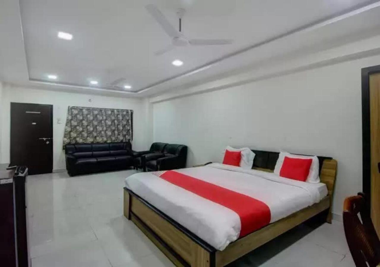 Hotel Santoshi Hometel Raichur Dış mekan fotoğraf