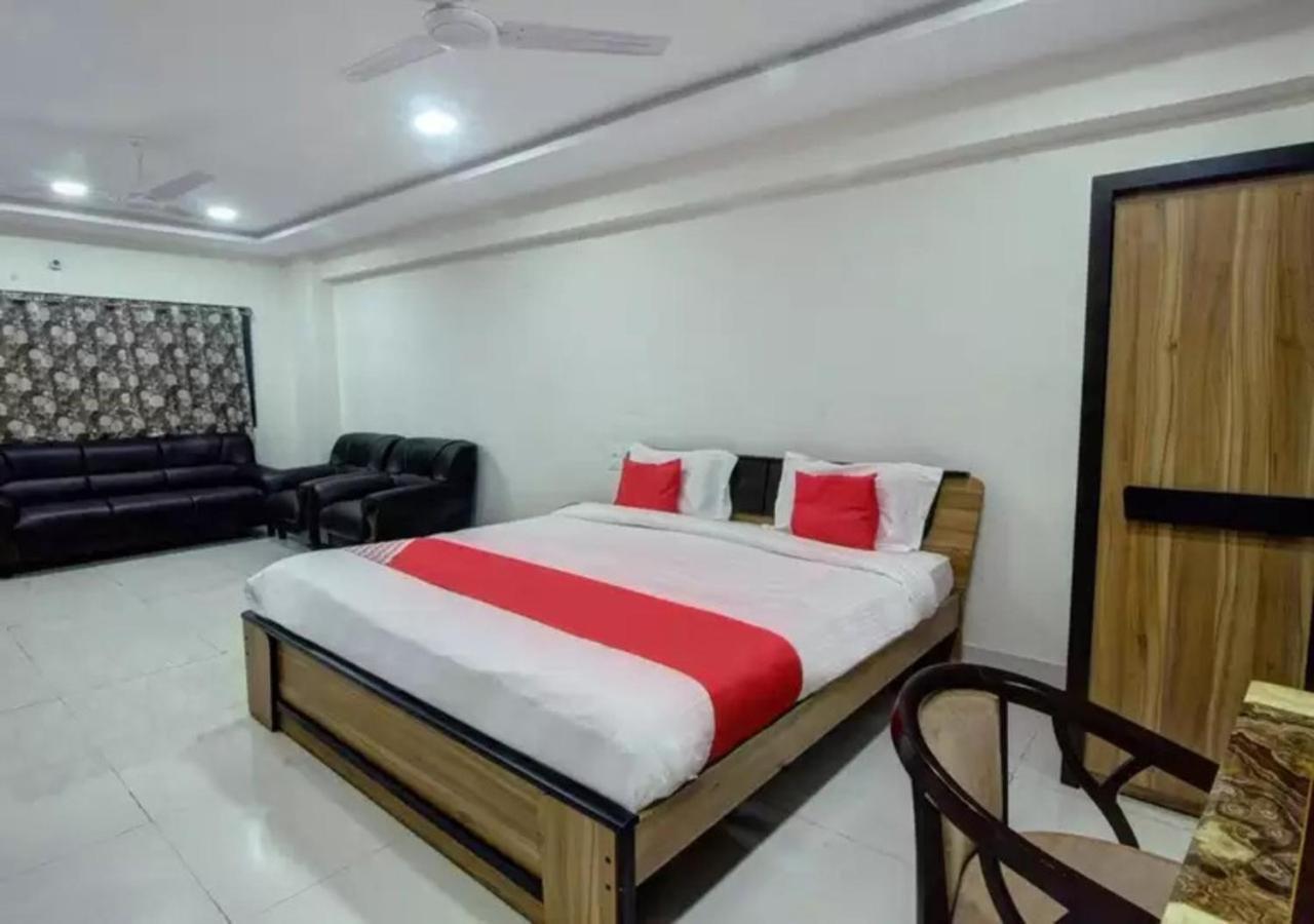 Hotel Santoshi Hometel Raichur Dış mekan fotoğraf