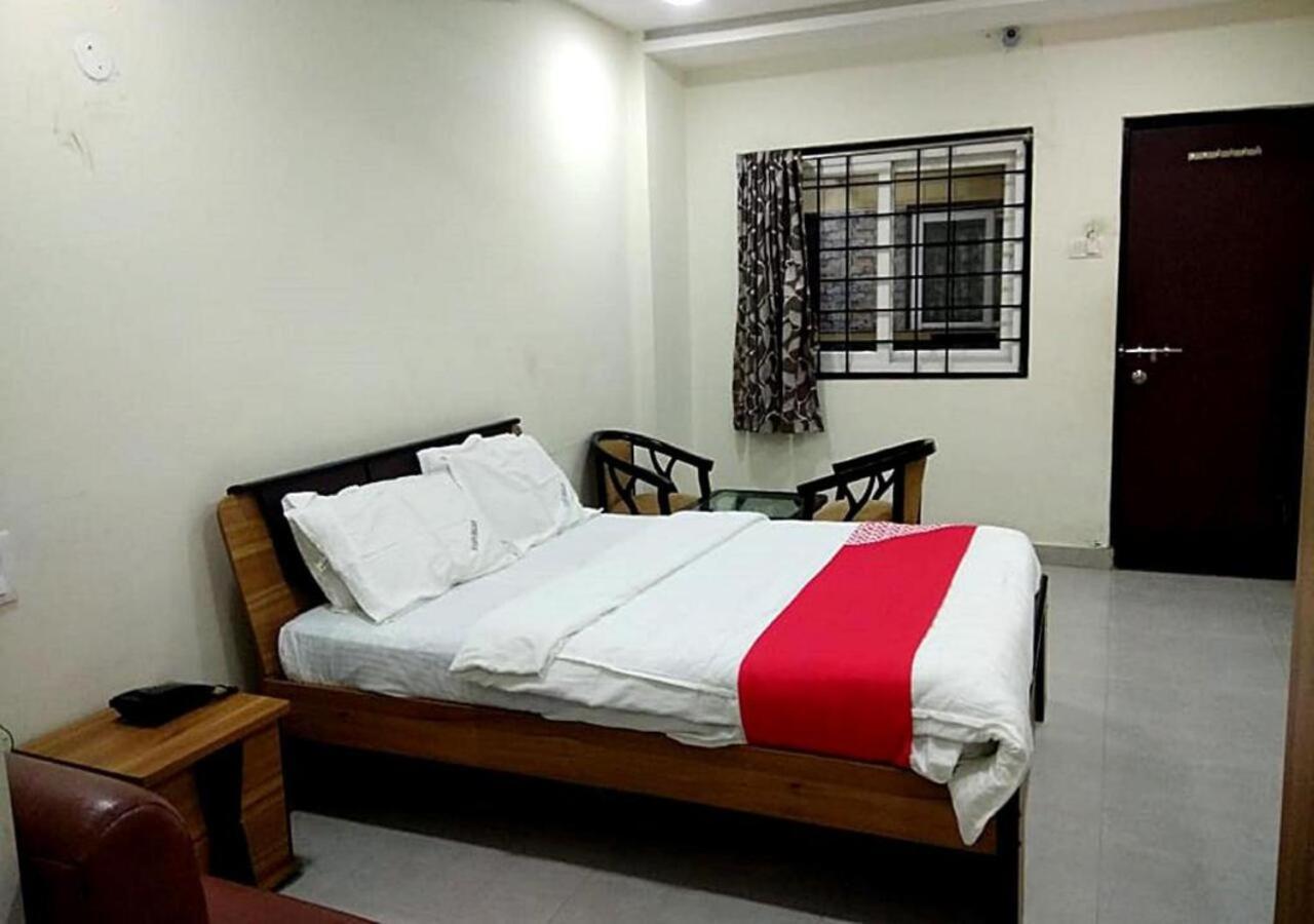 Hotel Santoshi Hometel Raichur Dış mekan fotoğraf