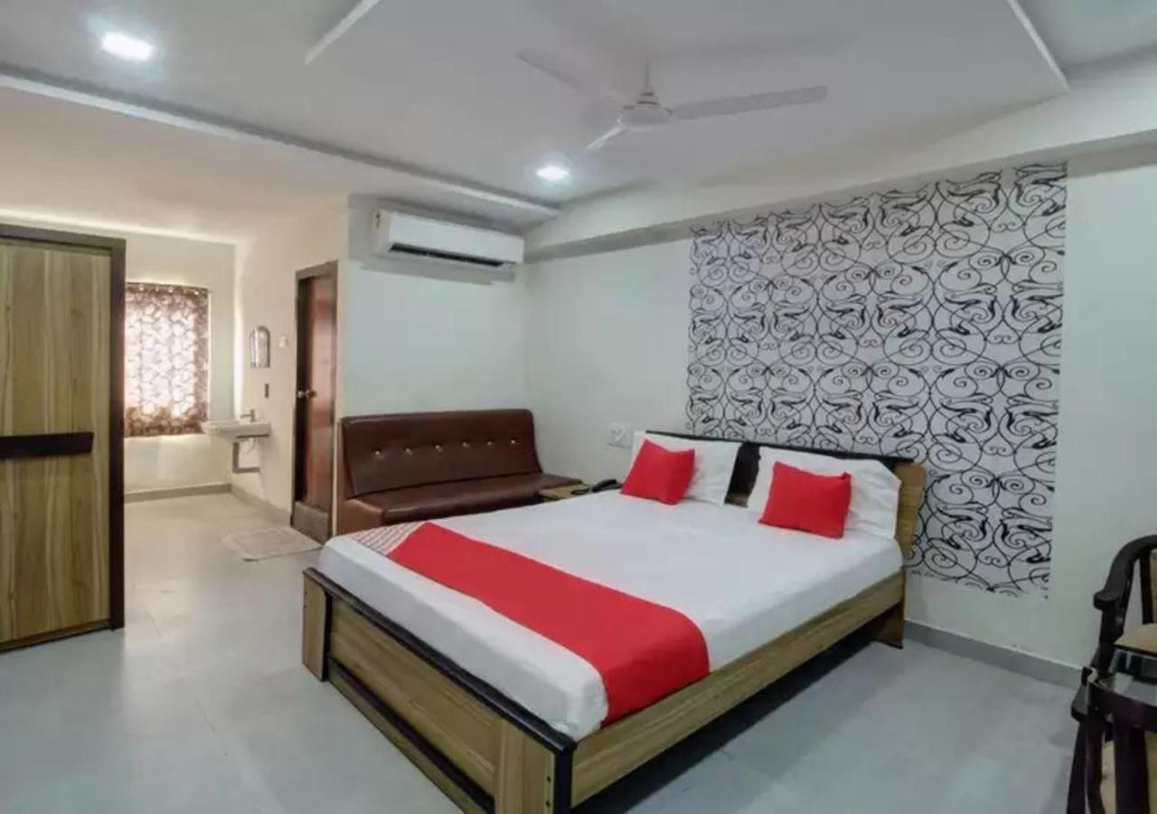 Hotel Santoshi Hometel Raichur Dış mekan fotoğraf