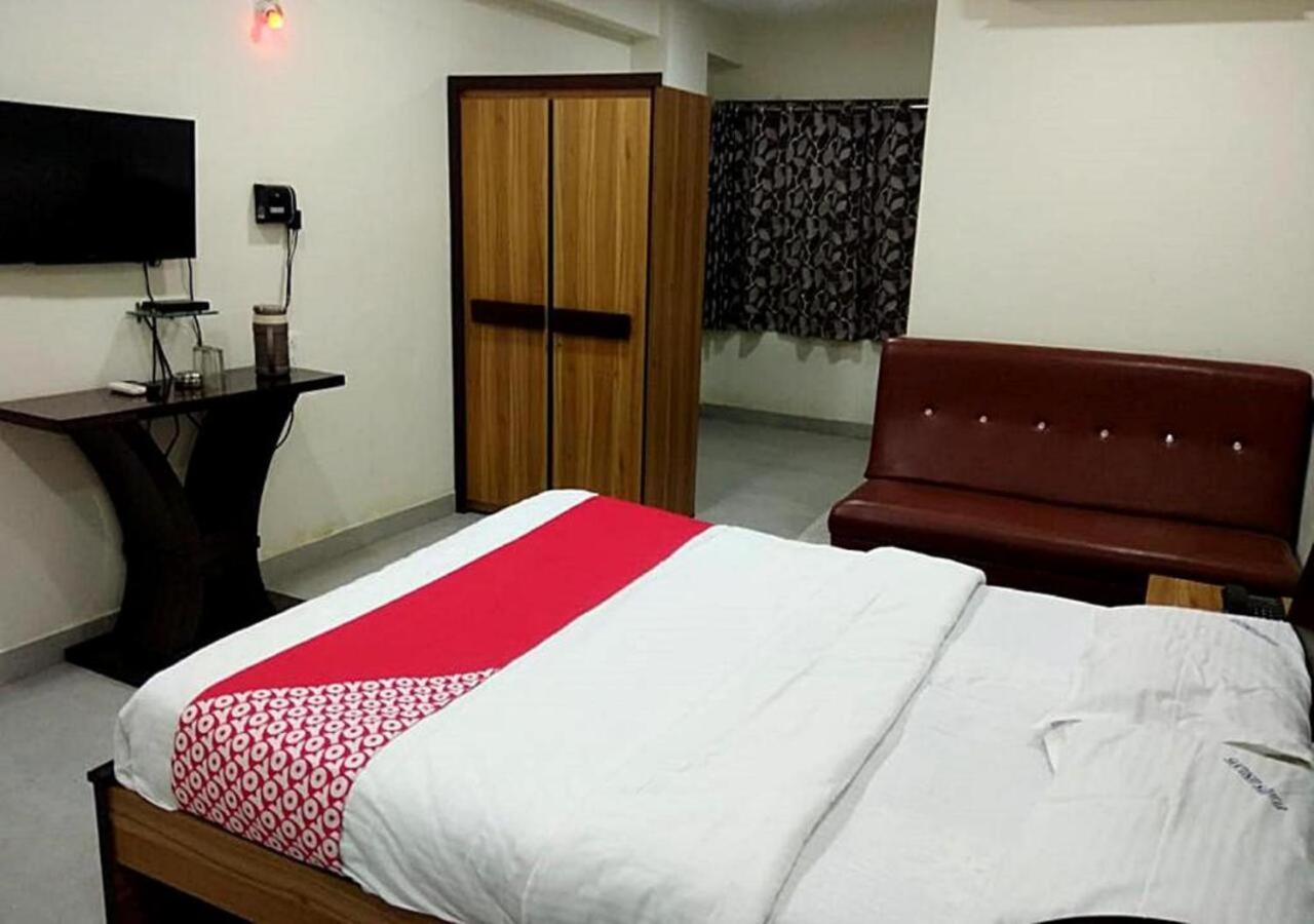 Hotel Santoshi Hometel Raichur Dış mekan fotoğraf