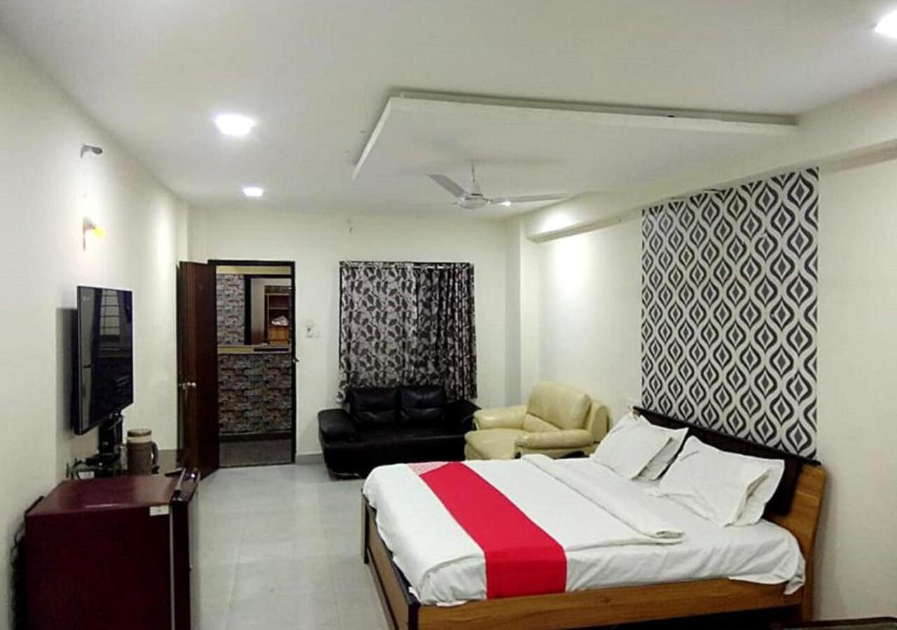 Hotel Santoshi Hometel Raichur Dış mekan fotoğraf
